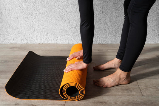 Hogyan válassz jógaszőnyeget a dósád szerint? Ájurvéda alapú gyakorlási útmutató