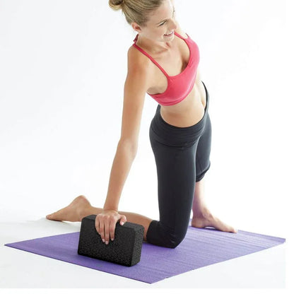 Gaiam fekete jógatégla – stabilitás, amit nem látsz, de érzel - Ayuna Ritual